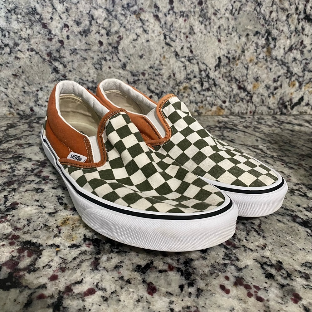 Checkered slip on Vans 7.5/9
